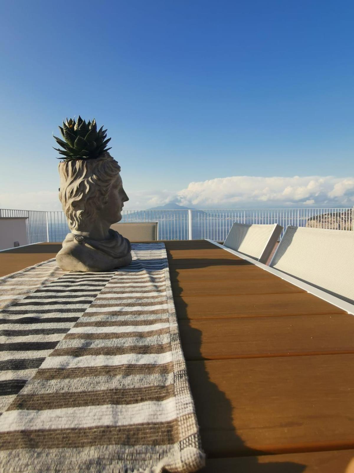 La Terrazza Sul Golfo Villa Sorrento Exteriör bild