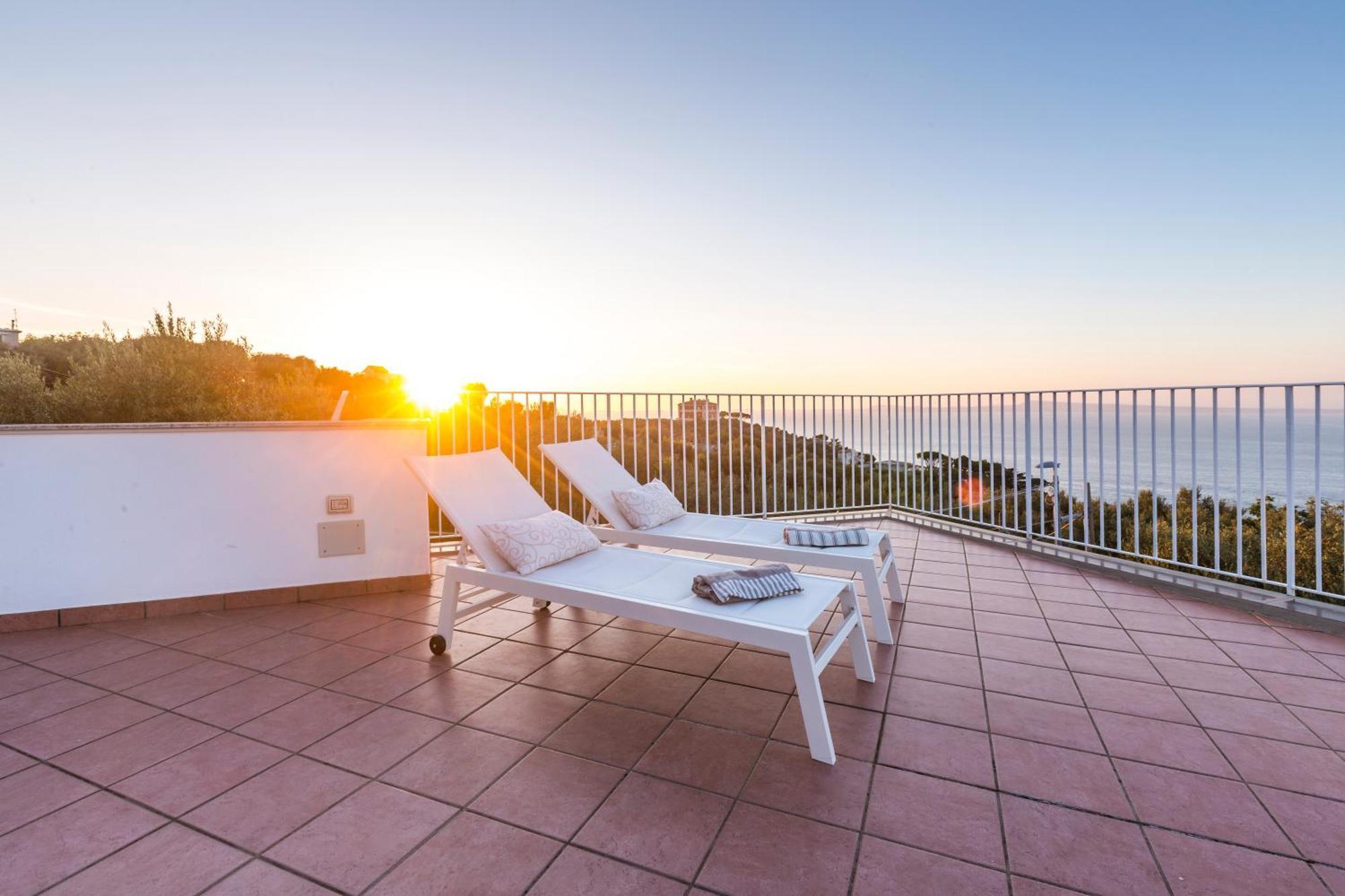 La Terrazza Sul Golfo Villa Sorrento Exteriör bild